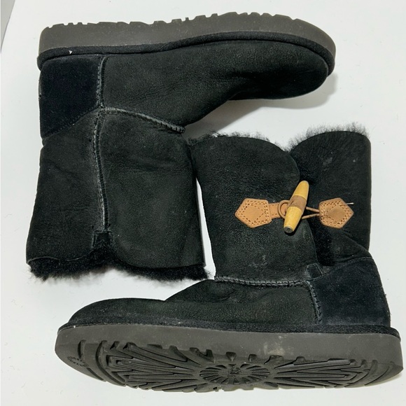 UGG WOMEN'S KEELY SHEARLING LINED BOOTIES,BLACK, US SIZE 7 - Picture 4 of 6